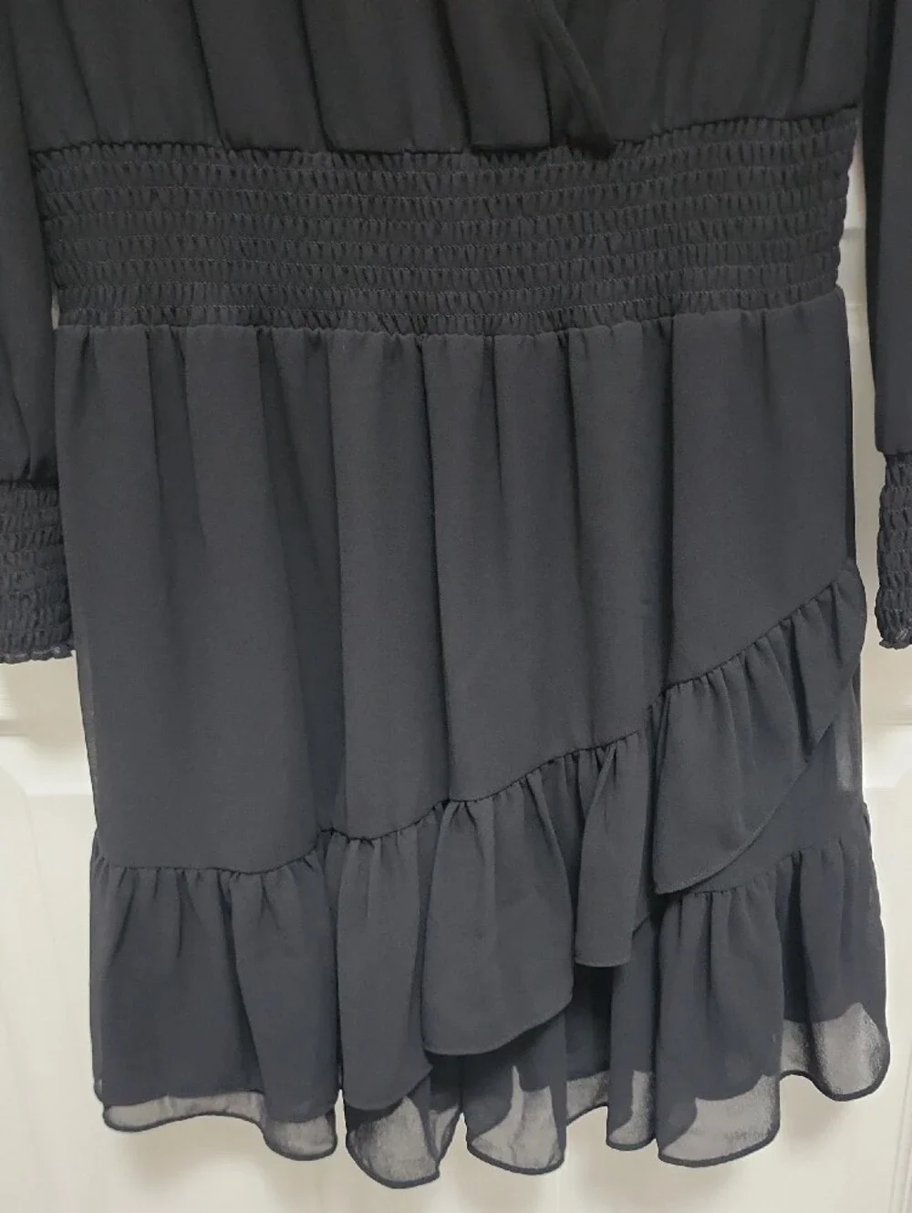 Michael Kors Size Small Black Wrap-Front Long Sleeve Dress With Lining